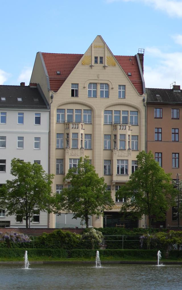 Engelbecken Hof